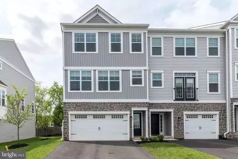 158 Everleigh Dr, Royersford, PA 19468