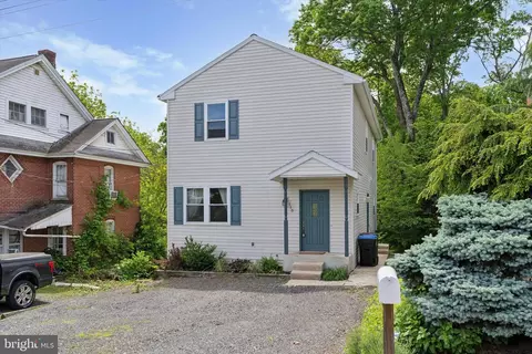 110 Main St, Schwenksville, PA 19473