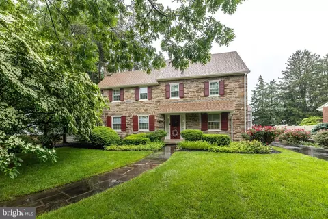 1431 Wheatsheaf Ln, Abington, PA 19001