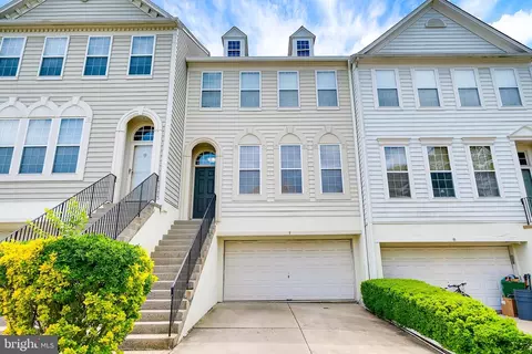 9 Cherry Ct, Lafayette Hill, PA 19444