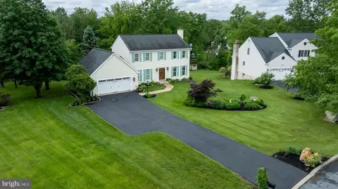 2332 Noel Cir, Pottstown, PA 19464