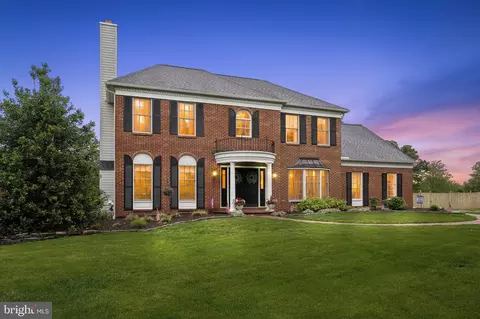 110 Fairway Dr, Harleysville, PA 19438