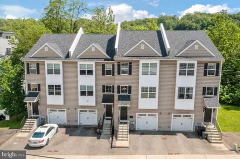 605 Apple St, Conshohocken, PA 19428