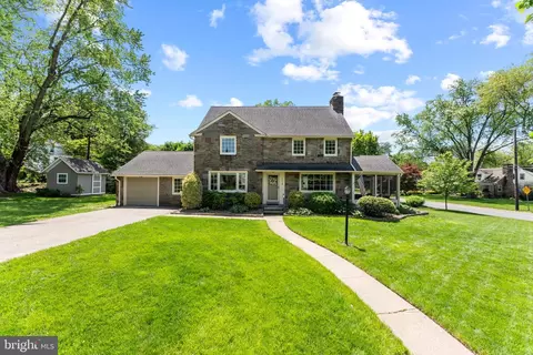 1110 Clover Hill Rd, Wynnewood, PA 19096