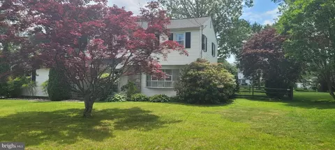 2660 Lisayne Dr, Hatboro, PA 19040