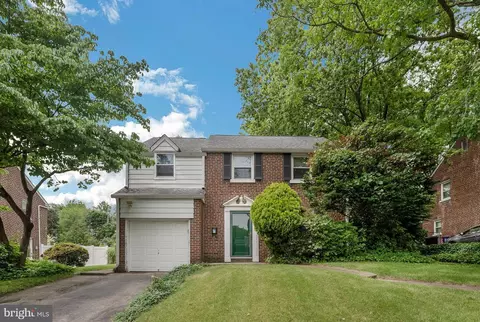 104 Johns Rd, Cheltenham, PA 19012