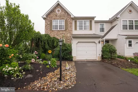 706 Melvin Rd, Telford, PA 18969