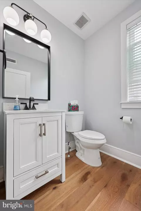 Bath - 511 Brookhurst, Penn Valley, PA 19072 photo 1 of 6