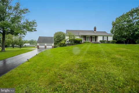 50 Pin Oak Dr, Telford, PA 18969