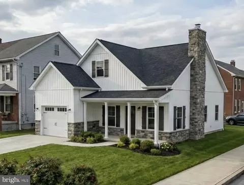 279 Prospect St, Pottstown, PA 19464