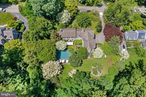 311 Millbank Rd, Bryn Mawr, PA 19010
