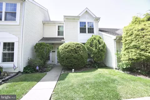 6006 Rolling Hill Dr, North Wales, PA 19454