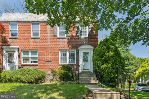 7801 Beech Ln, Glenside, PA 19038