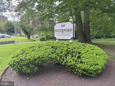 383 Lakeside Rd #102, Ardmore, PA 19003