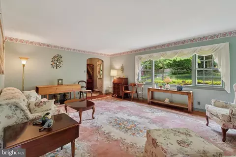 240 Rices Mill Rd, Wyncote, PA 19095 photo 4