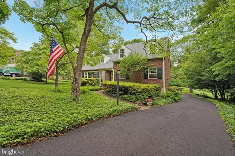 240 Rices Mill Rd, Wyncote, PA 19095