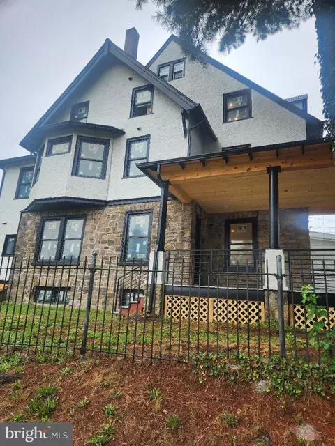 101 Grandview Rd, Ardmore, PA 19003