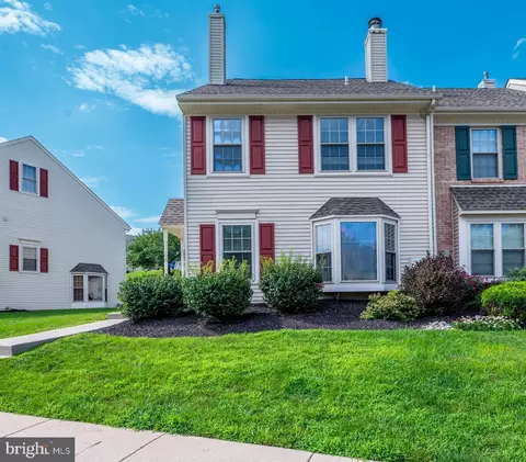 1053 Maple Glen Cir, Pottstown, PA 19464