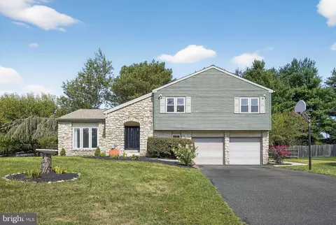 749 Aldrin Ave, Lansdale, PA 19446