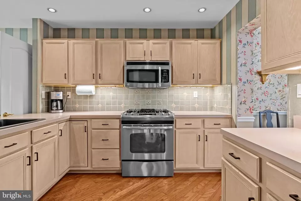 Kitchen - 220 Cypress Ln, Hatboro, PA 19040 photo 2 of 3