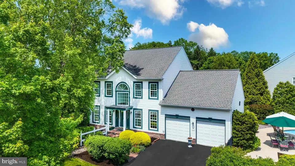 Exterior - 220 Cypress Ln, Hatboro, PA 19040 photo 2 of 12