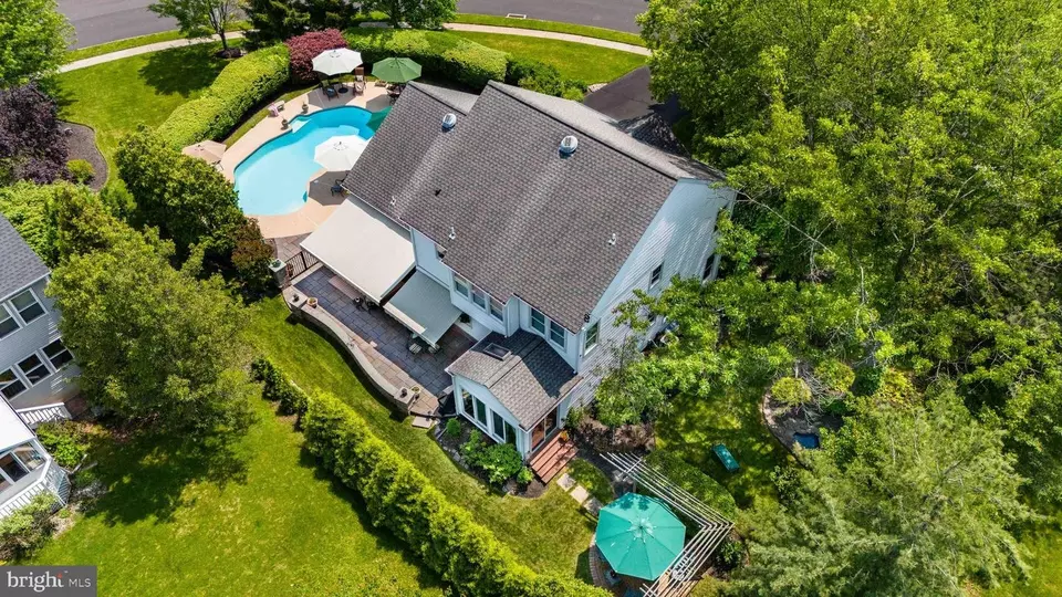 View/Area - 220 Cypress Ln, Hatboro, PA 19040 photo 10 of 11