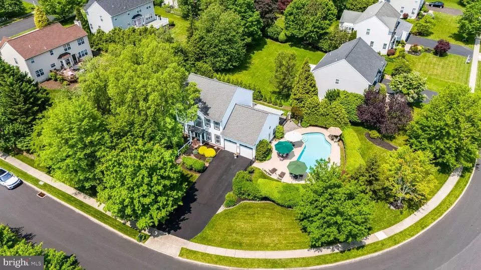 View/Area - 220 Cypress Ln, Hatboro, PA 19040 photo 7 of 11