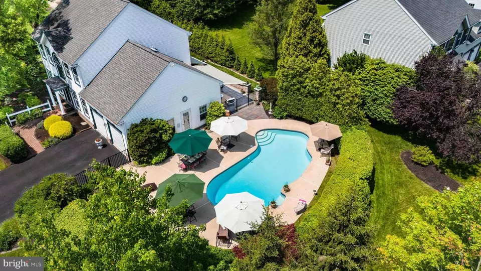 View/Area - 220 Cypress Ln, Hatboro, PA 19040 photo 5 of 11