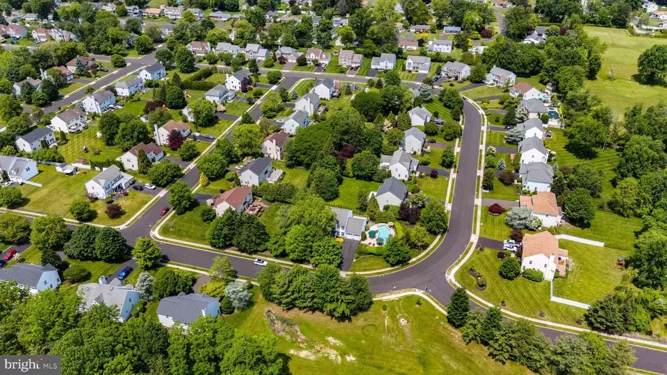View/Area - 220 Cypress Ln, Hatboro, PA 19040 photo 9 of 11