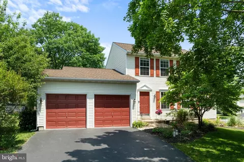 1958 Mallard Ct, Pottstown, PA 19464