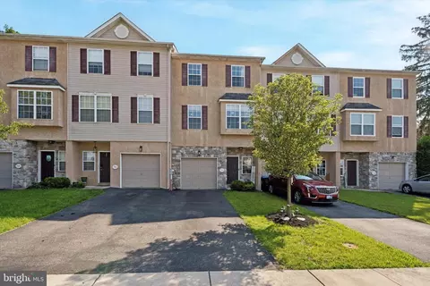 704 Elm St, Norristown, PA 19401