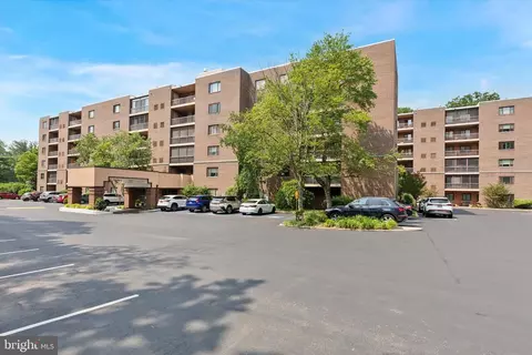 1219 W Wynnewood Rd #400, Wynnewood, PA 19096