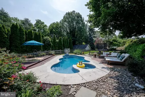 Exterior - 122 Webster Ave, Wyncote, PA 19095 photo 8 of 13
