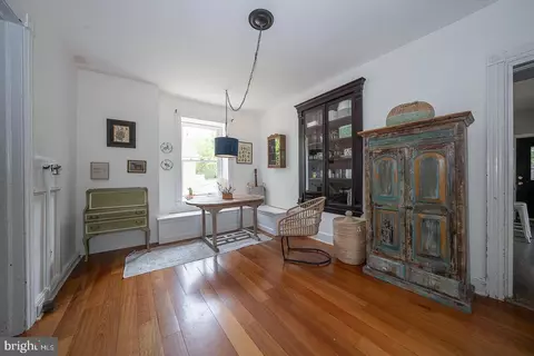 Entry Way - 122 Webster Ave, Wyncote, PA 19095 photo 2 of 6