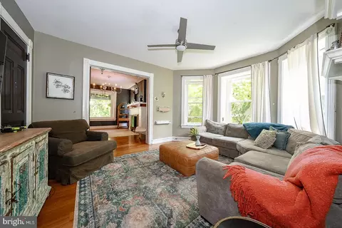 Living - 122 Webster Ave, Wyncote, PA 19095 photo 2 of 2