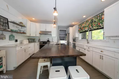 Kitchen - 122 Webster Ave, Wyncote, PA 19095 photo 2 of 6