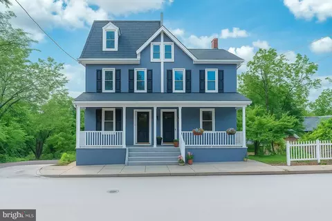 42 E 5th Ave, Collegeville, PA 19426