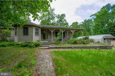 210 Stone Rd, Barto, PA 19504