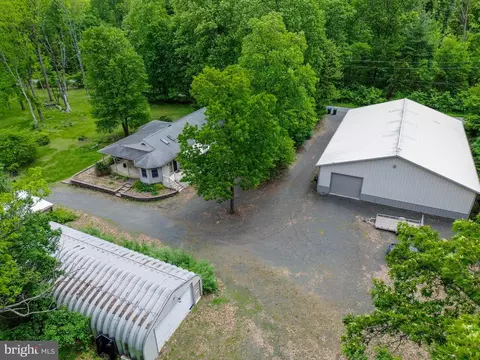 210 Stone Rd, Barto, PA 19504 photo 3