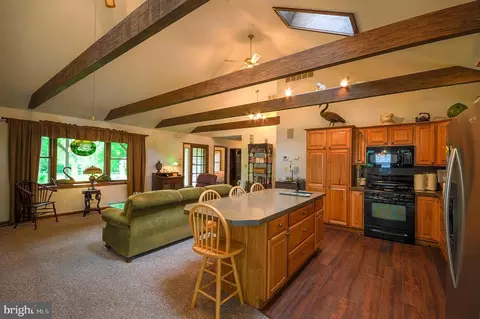 210 Stone Rd, Barto, PA 19504 photo 7