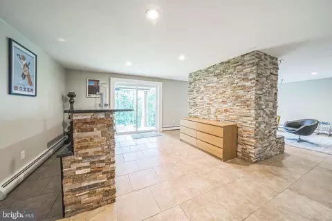 Entry Way - 175 Gulph Hills Rd, Wayne, PA 19087 photo 5 of 6