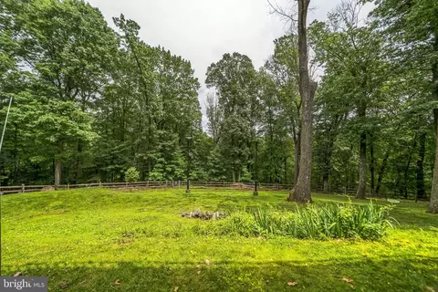 Exterior - 175 Gulph Hills Rd, Wayne, PA 19087 photo 10 of 14