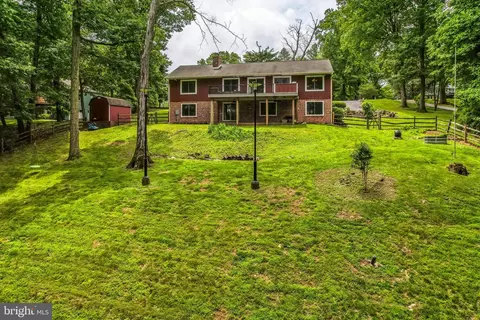 Exterior - 175 Gulph Hills Rd, Wayne, PA 19087 photo 13 of 14
