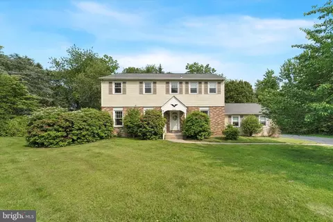624 Juniper Dr, Blue Bell, PA 19422