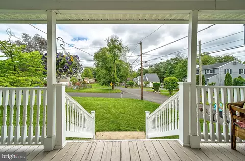 320 Pearl Ave, Horsham, PA 19044