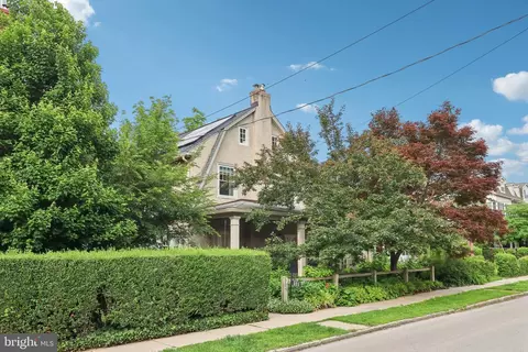 905 Old Lancaster Rd, Bryn Mawr, PA 19010