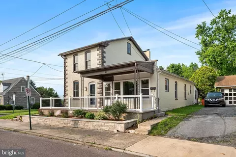 253 Elm St, Pottstown, PA 19464