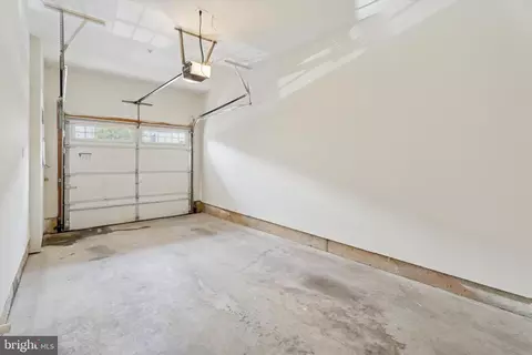 Entry Way - 17 Old Cedarbrook Rd, Wyncote, PA 19095 photo 3 of 3