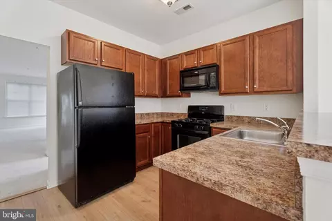 Kitchen - 17 Old Cedarbrook Rd, Wyncote, PA 19095 photo 2 of 2