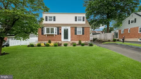 626 Topsfield Rd, Hatboro, PA 19040